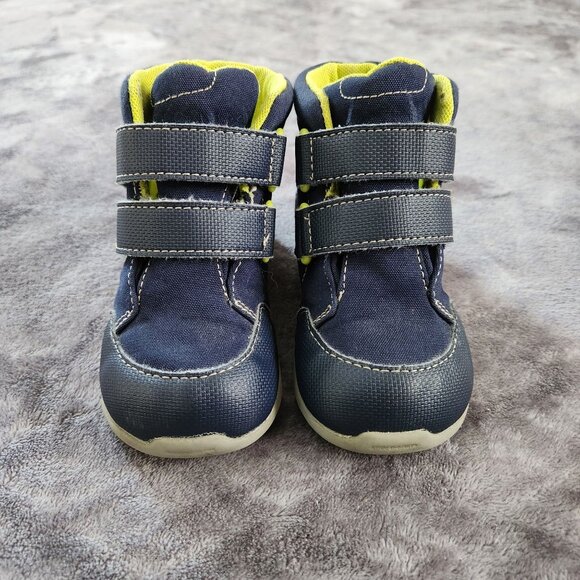 See Kai Run Sneakers for a Baby Size 6 - Picture 1 of 8